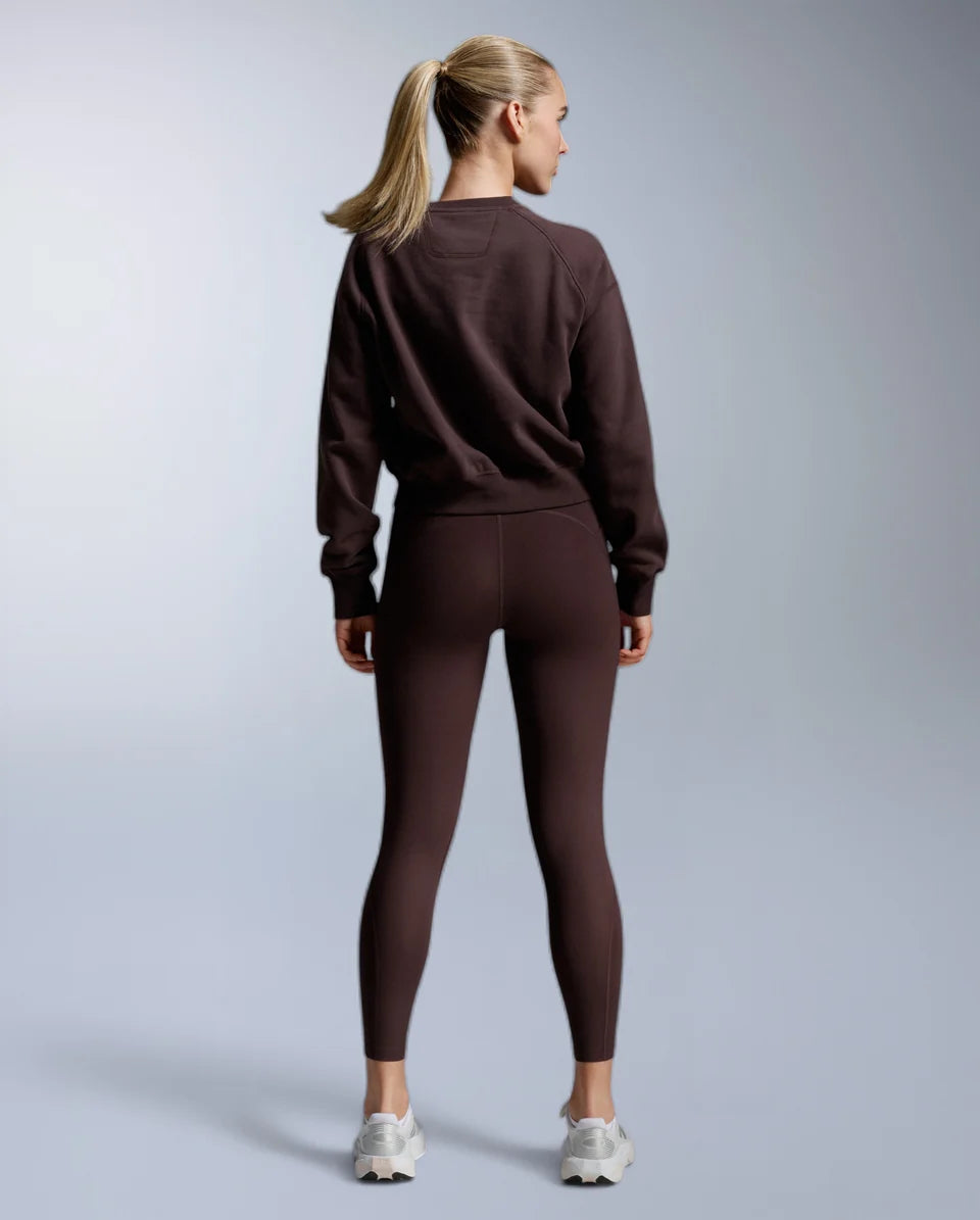 The EZ Organic Cotton Ribbed Crew is designed to throw on and get moving, with heavyweight warmth and breathable comfort that keep up all day.