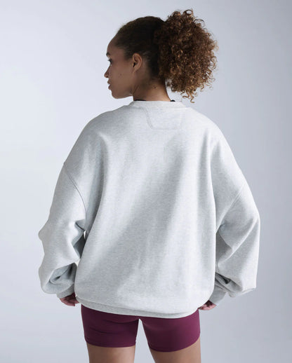 Heavyweight brushed organic cotton fleece
Hypoallergenic for sensitive skin
Naturally breathable and odour-resistant
Ribbed cuffs and hems to trap heat
Roomy oversized fit