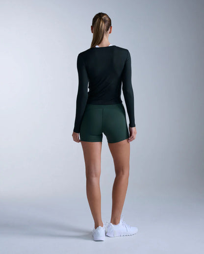 Breathable modal and spandex blend rib fabric
Absorbs 50% more moisture than cotton
Super soft and smooth feel
4-way stretch for max movement
Resists pilling from friction