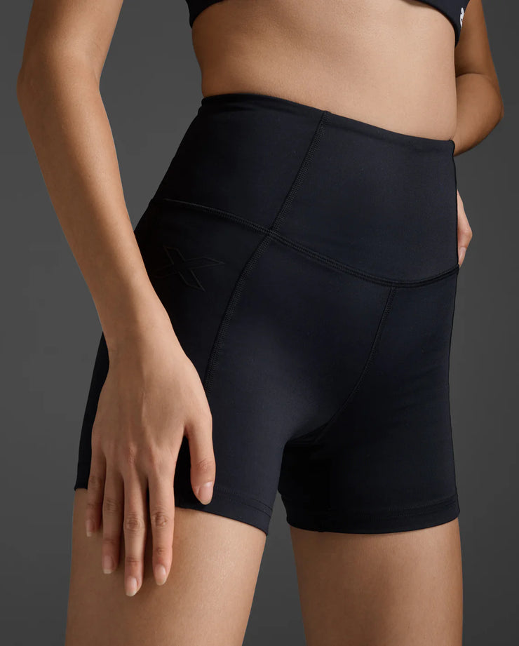 1. 4" compression short
2. Lusciously-smooth SOFT TOUCH double knit fabric
3. Hi-Rise figure flattering, slimming and secure fit waistband
4. Drop-in pocket at centre back
5. Minimal tonal logo detailing
6. Flatlock seams to reduce chafe