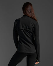 A lightweight, form fitting mid-layer, the Form Soft Touch Jacket is perfect for a quick workout outdoors or a day on the move.