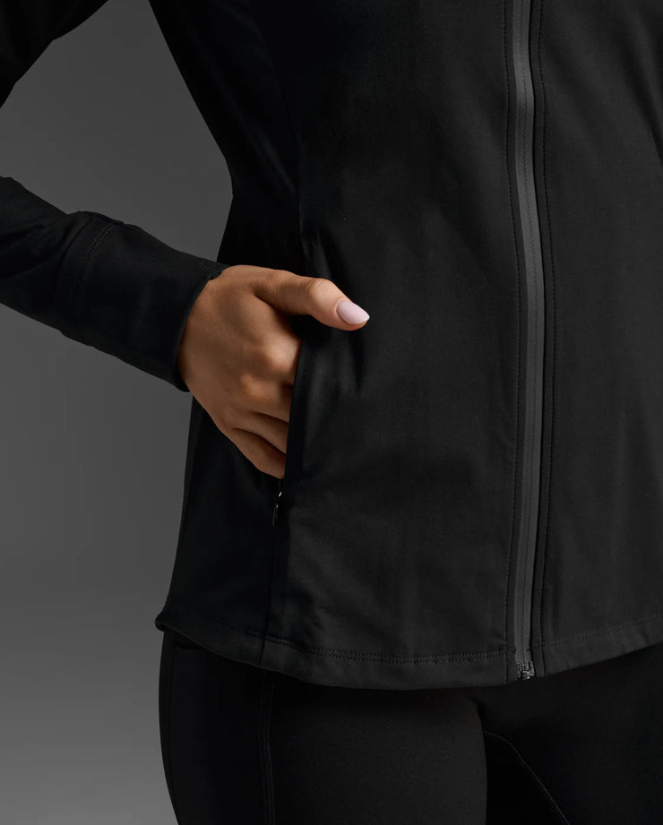 A lightweight, form fitting mid-layer, the Form Soft Touch Jacket is perfect for a quick workout outdoors or a day on the move.