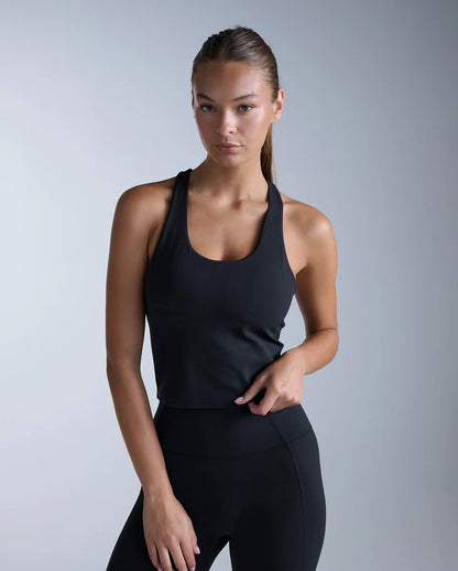 From your morning workout to post-session plans, the Fluid Racerback Tank moves with you in a soft, gently supportive longline fit that lasts all day.