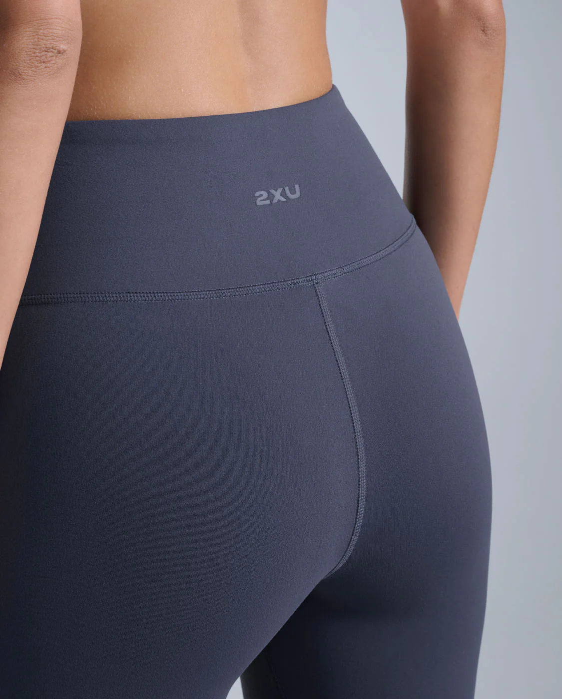 Buttery smooth from hip to hem, the Fluid Hi-Rise Flare Pants contour where you want hold and soften where you want flow, sculpting your shape through the waist and knee before easing into a smooth, natural flare.
