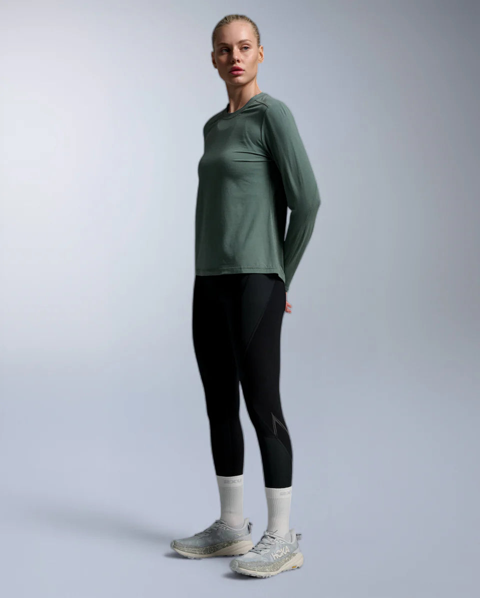 Naturally soft bamboo–wool blend
Lightweight, flexible density
Insulates even when damp
Flatlock seams for reduced chafing
Versatile base layer or standalone wear