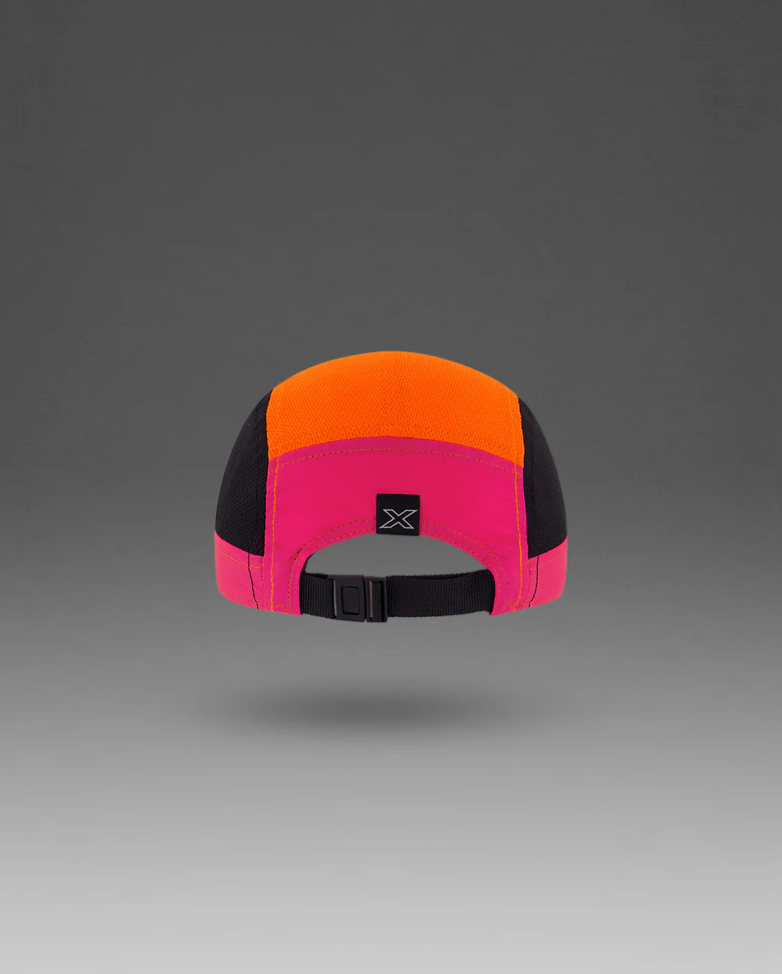 Featuring a smaller pliable brim and crown, the Light Speed Small Cap is packable and fast drying to keep you cool and dry while you're on the move.