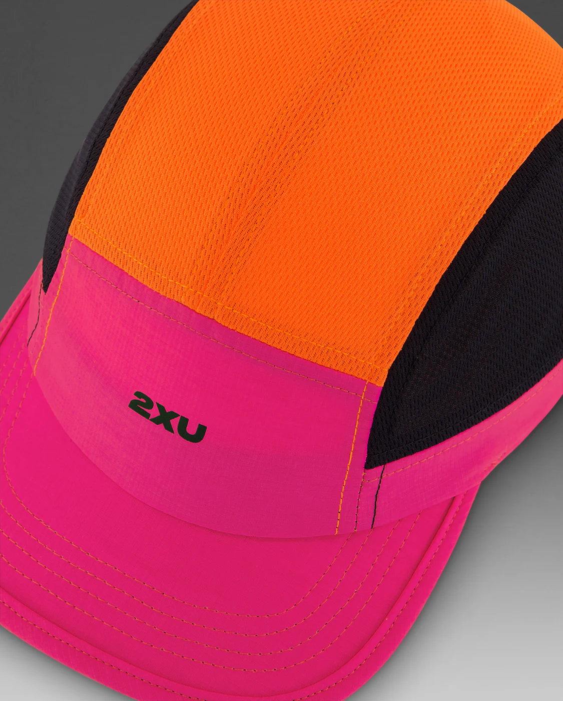 Featuring a smaller pliable brim and crown, the Light Speed Small Cap is packable and fast drying to keep you cool and dry while you're on the move.