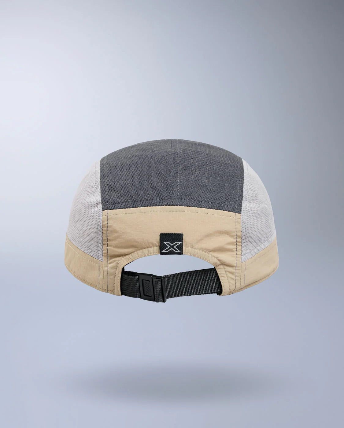 Smaller look, same performance. The Light Speed Small Cap delivers a light feel and lower profile, with fast-drying mesh and a flexible brim that packs down without losing shape.