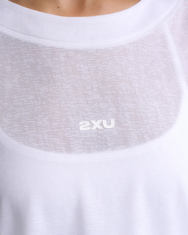 The incredibly lightweight and breathable ReLight Long Sleeve is made from a recycled textured sheer abrasion and snag resistant fabric to let you move freely from your first pose to your last.