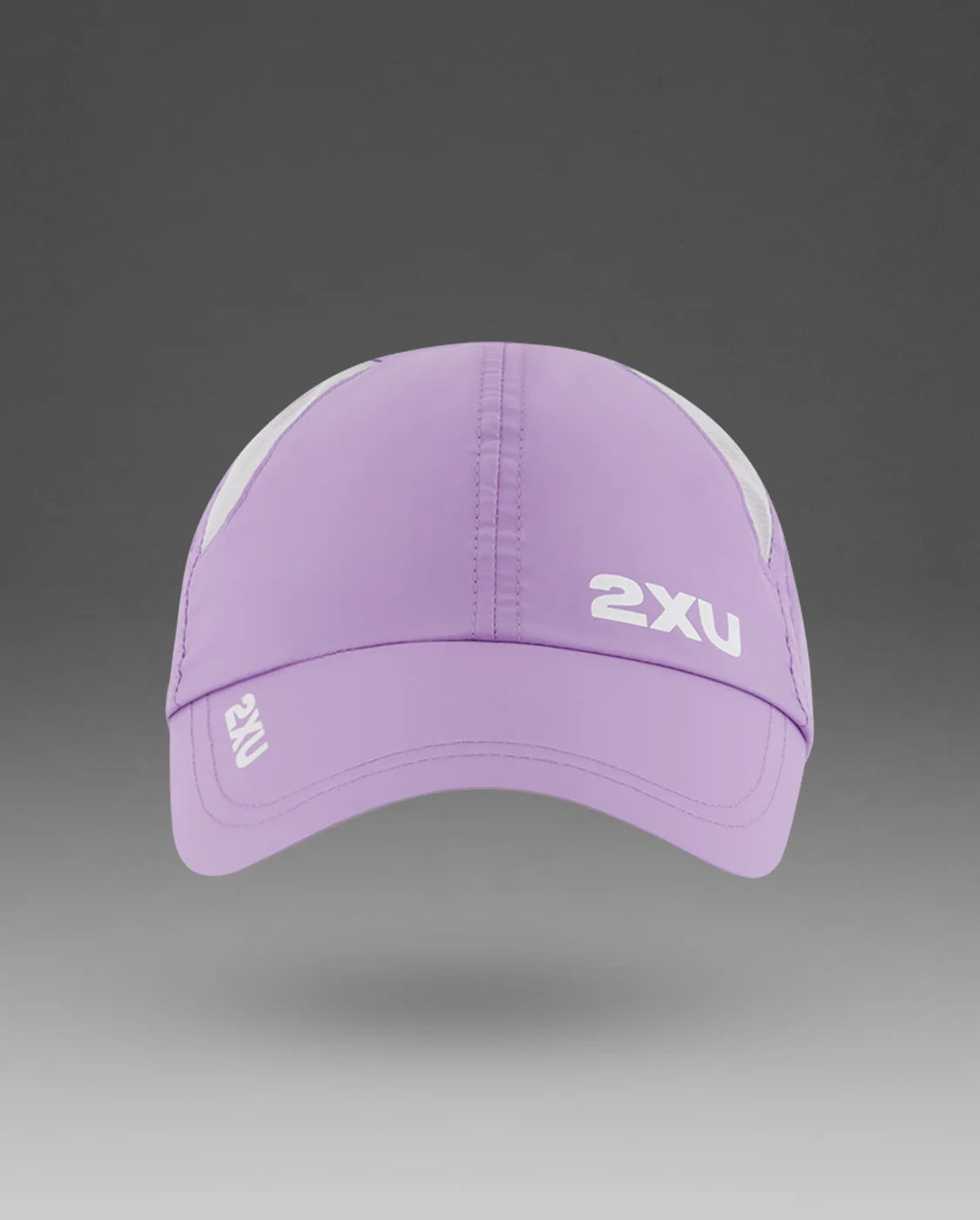 Lightweight 6-panel run cap
Semi-curved brim
Moisture wicking sweatband
2XU logo on front panel and brim
Mesh ventilation panels
Adjustable velcro closure with silicon tab
2XU logo on velcro closure