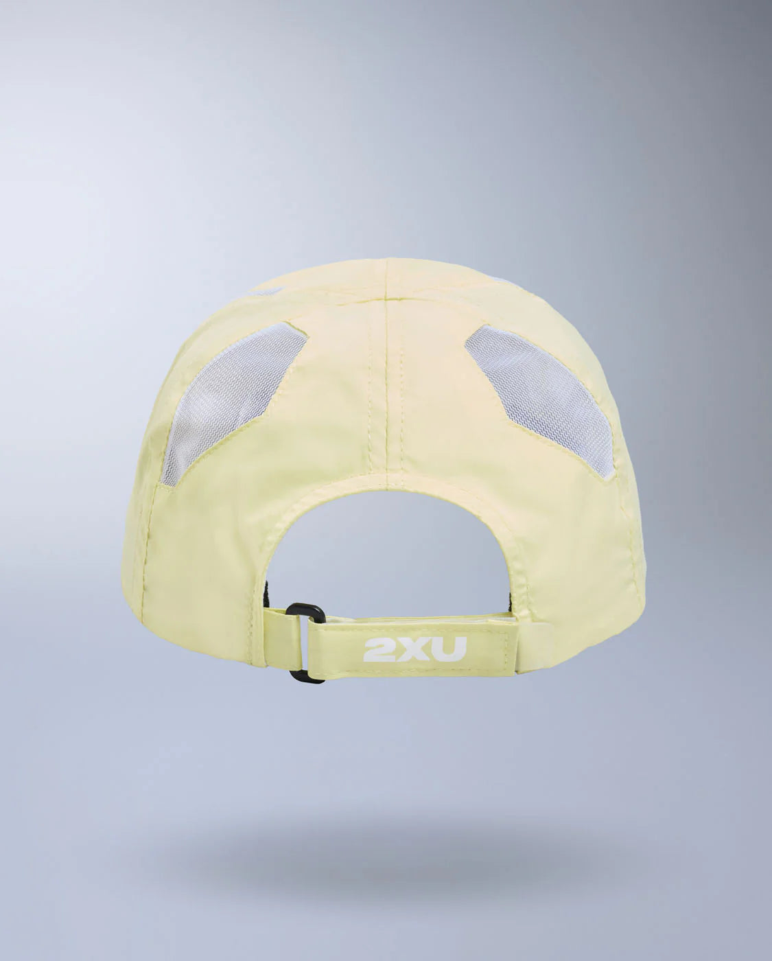 Lightweight 6-panel performance run cap
Moisture-wicking and quick-drying
Mesh ventilation panels
Adjustable velcro closure with silicone tab
Reflective logos for visibility