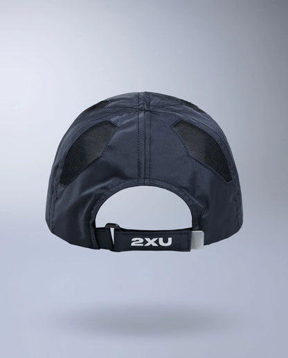 Lightweight 6-panel performance run cap
Moisture-wicking and quick-drying
Mesh ventilation panels
Adjustable velcro closure with silicone tab
Reflective logos for visibility