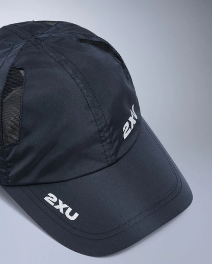 Lightweight 6-panel performance run cap
Moisture-wicking and quick-drying
Mesh ventilation panels
Adjustable velcro closure with silicone tab
Reflective logos for visibility