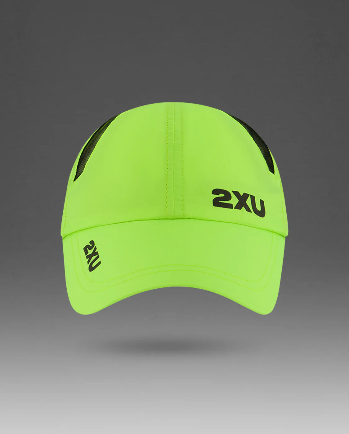 Constructed from a lightweight, fast drying fabric, the 2XU Run Cap, has you covered in all conditions.
