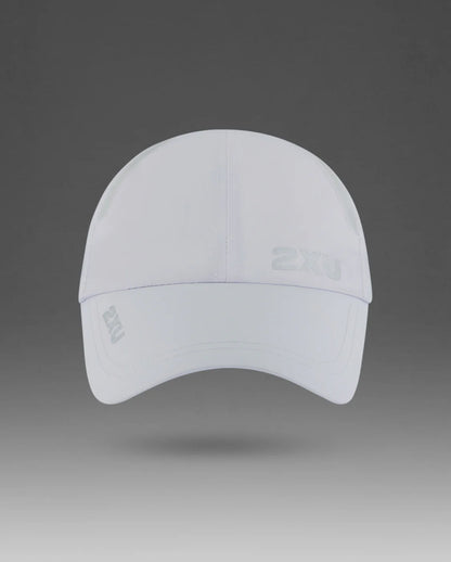 Constructed from a lightweight, fast-drying fabric, the 2XU Run Cap has you covered in all conditions.