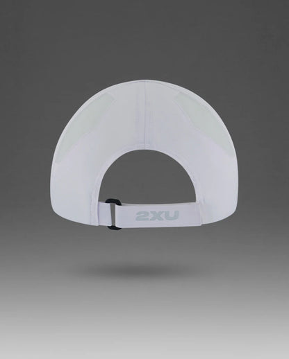 Constructed from a lightweight, fast-drying fabric, the 2XU Run Cap has you covered in all conditions.