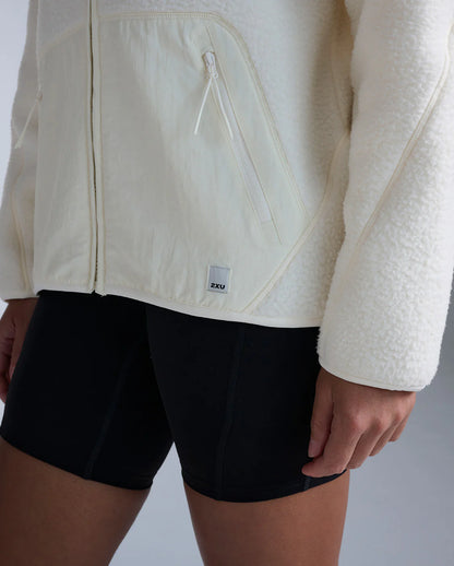 Suit up with this ultra soft Sherpa Fleece Full Zip Jacket, the recycled fleece with spliced woven panelling for movement, helps hold warm air in while letting moisture escape keeping you dry and comfortable during your daily adventures.