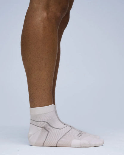 Vectr Netball Cushion 1/4 Crew Socks - White/Grey