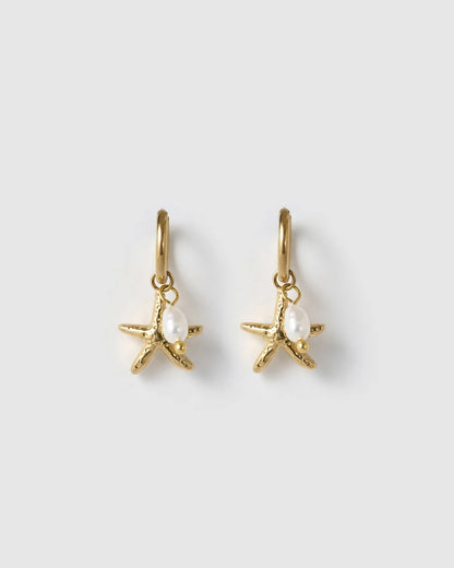 These cute starfish charms are elevated with gorgeous freshwater pearls, for a look that will take you from beach to bar.