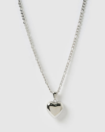 the Rose Necklace is love at first layer. Featuring a classic heart-shaped pendant with a modern, bubbly twist, it's the perfect piece for stacking or making a sweet statement on its own.