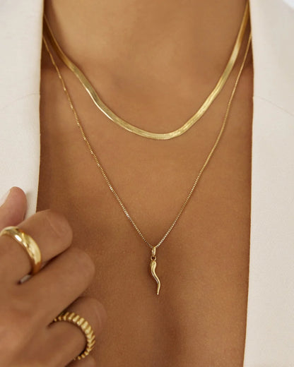 Sophisticated snake chain stacking made simple with the Sylvia Necklace. Complimenting any and every look, Sylvia is a staple in anyone's wardrobe