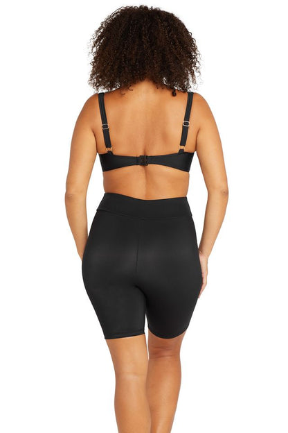 High Waist Active Pant - This curvy active bike pant is a specalised high waist pant. This high waist bike pant as a wide waist band for the tummy ultimate support