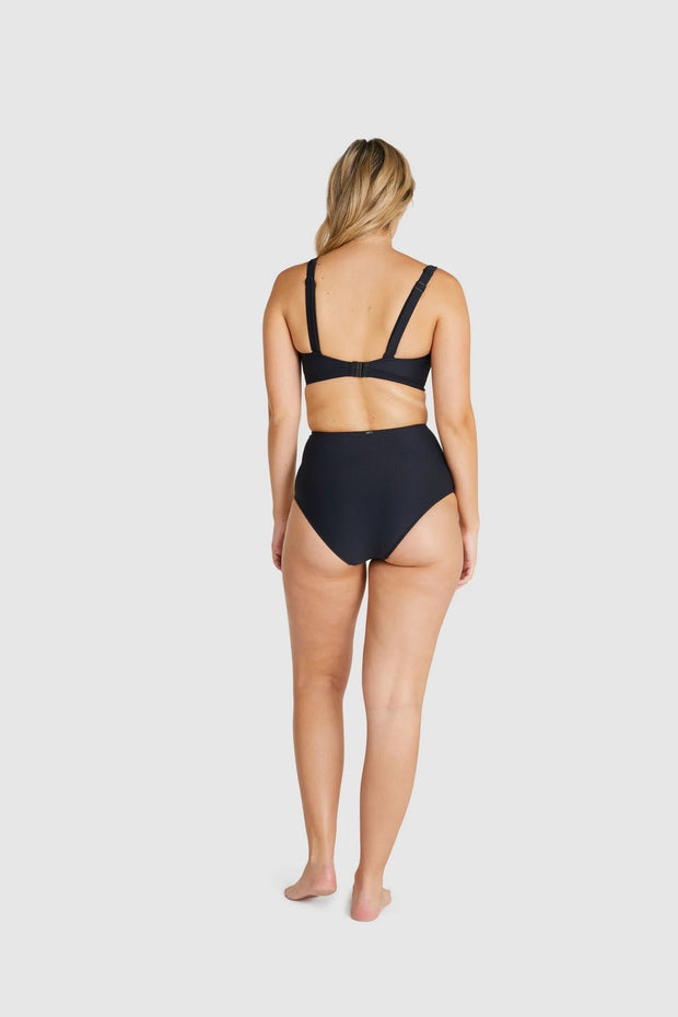 Baku's Rococco Ultra High Waist Bikini Pant features a high waist with a soft edge and tummy control for support. It has a full coverage bottom. Rococco is a luxury textural fabrication from Spain that is buttery soft, yet sophisticated and structur