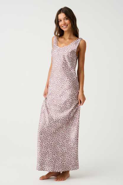 Scoop neck, maxi length slip dress
Sleeveless tank shape bodice
Darts for subtle shaping
Cartel & Willow exclusive micro leopard print
100% Polyester fabric