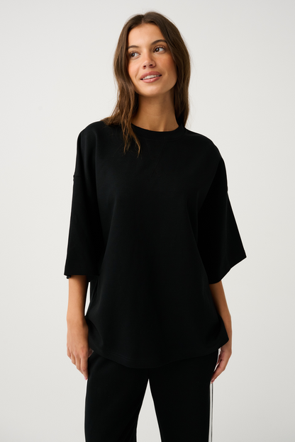 Oversized drop shoulder tee
Cartel & Willow stamp logo at back neck in white
Ponte feel fabric, 43% cotton 49.5% polyester 7.5% spandex 