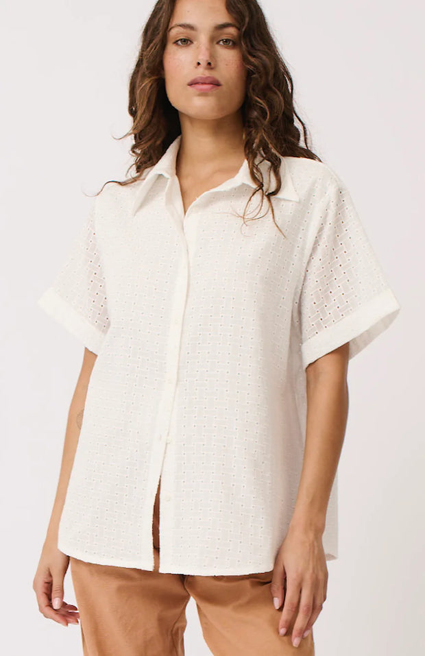 Relaxed fit, button front shirt
100% Cotton
Colour: White broderie anglaise
Elbow length sleeve with wide cuff
Functional buttons down centre front
Steph is 170cm and wears a size small 
Bask Resort 2024 Collection 