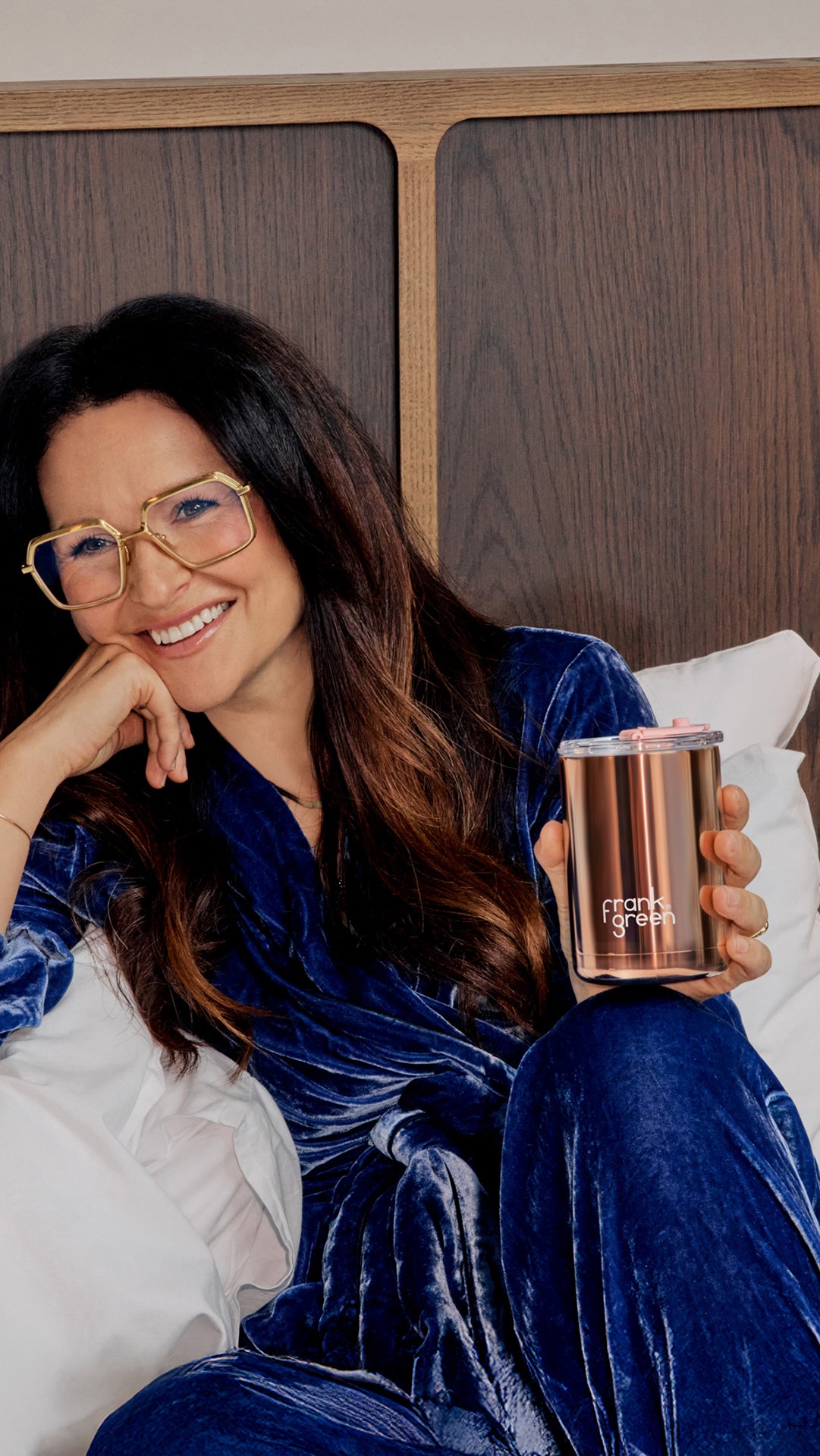 Triple-wall vacuum insulated to retain temperature
Ceramic-lined for pure flavour, no metallic aftertaste!
Made to fit seamlessly in your hand and cup holder
Leak-resistant seal for peace of mind on the go&nbsp;
Magnetic security keeps hinge lid firmly in place&nbsp;

Crafted from a minimum of 90% recycled stainless steel&nbsp;
100% BPA-free and made from premium materials