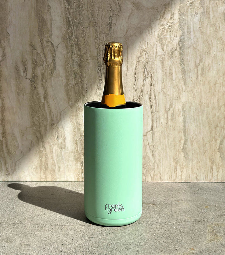 The Frank Green Wine Bottle Cooler will elevate any tablescape! Pop in a cold bottle of wine or non-alcoholic beverage and the double-walled vacuum insulation will do the rest. Available in five of our signature colours, it pairs perfectly with our Reusable Party Cups. 