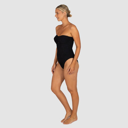 Hidden underwire and boning support for added structure 
Removable and adjustable straps for versatile styling
U-trim detailing at the front
Removable soft cups
Fully lined
Gripper elastic for a secure fit
Crinkle Fabric
Fabric: 93% Polyamide / 7% Elastane
Fabric: Made in Italy
Designed and Made in Australia