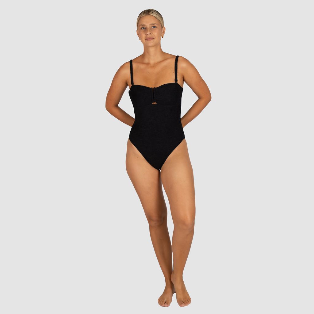 Hidden underwire and boning support for added structure 
Removable and adjustable straps for versatile styling
U-trim detailing at the front
Removable soft cups
Fully lined
Gripper elastic for a secure fit
Crinkle Fabric
Fabric: 93% Polyamide / 7% Elastane
Fabric: Made in Italy
Designed and Made in Australia