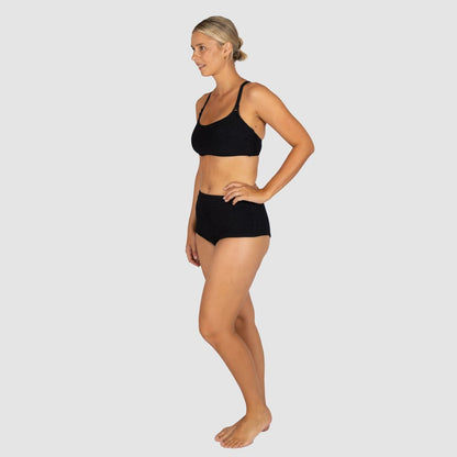 Adjustable and convertible straps
Soft, Removable soft cups
Boning support
Inner lycra cup support
Clip back
Crinkle Fabric
Fabric: 93% Polyamide / 7% Elastane
Fabric: Made in Italy
Designed and Made in Australia
