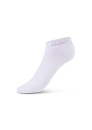 Step up your game in our high-performance sport socks, designed to elevate your Active Living experience. Made with breathable cotton blend yarn and cushioned soles, these socks provide superior comfort and support throughout your day and during intense workouts.