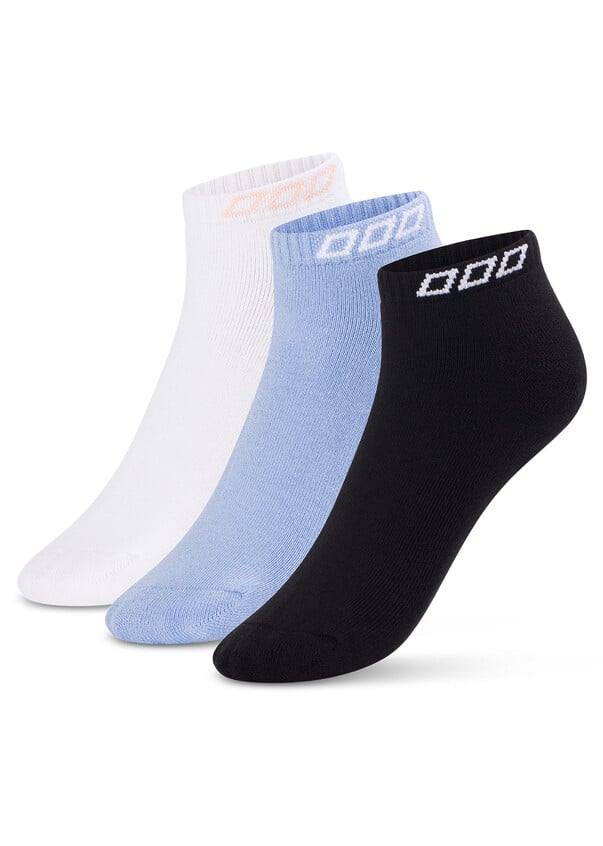 Step up your game in our high-performance sport socks, designed to elevate your Active Living experience. Made with breathable cotton blend yarn and cushioned soles, these socks provide superior comfort and support throughout your day and during intense workouts.