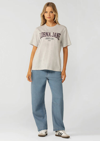 
Versatile Wear Anywhere Classic Design
Relaxed Fit Silhouette
Bold front logo design
Premium Cotton Blend Fabric
Classic Rib Crew Neckline