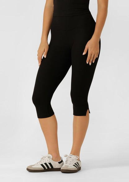 Flattering High Rise Waistband with Soft Fold Front and Stabilising Back Elastic for No Dig Comfort without compromising on Support
Fashion Forward 3/4 Capri Length with Side Split Detail 
Sweat Wicking Active Rib Fabrication
Secret Back Pocket to Stash Your Essentials
LJC Logo Embroidery