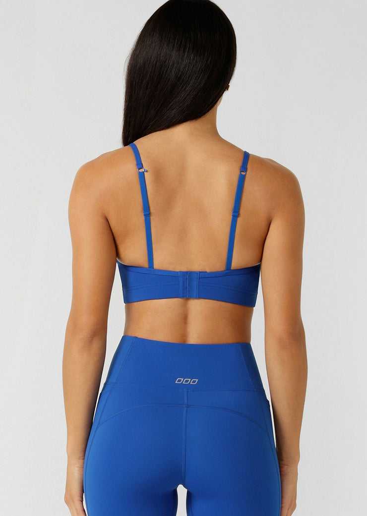 Our new take on a classic- the Sammy Limited Edition Sports Bra. Crafted from our signature Nothing 2 See Here™ fabric with limited edition branding, this sports bra is engineered for high support without compromising on comfort. The must-have everyday bra - perfect for daily wear, high intensity workouts, and everything in between.