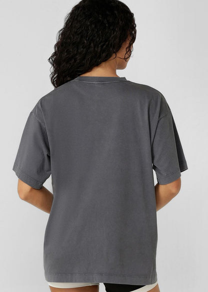 Versatile Active Living Essential
Premium Soft Cotton Fabrication
Vintage Wash Unique to Each Style
Boyfriend Fit
Classic Ribbed Crew Neckline