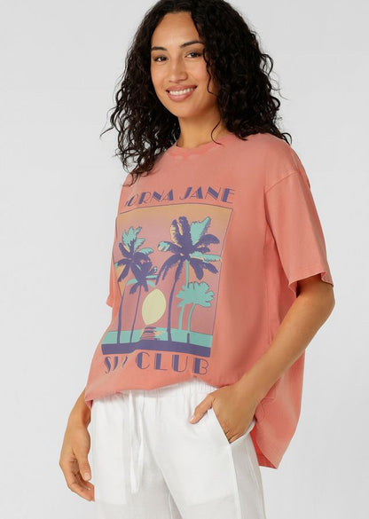 Vacation Washed Boyfriend T-Shirt - Washed Sunkissed Melon