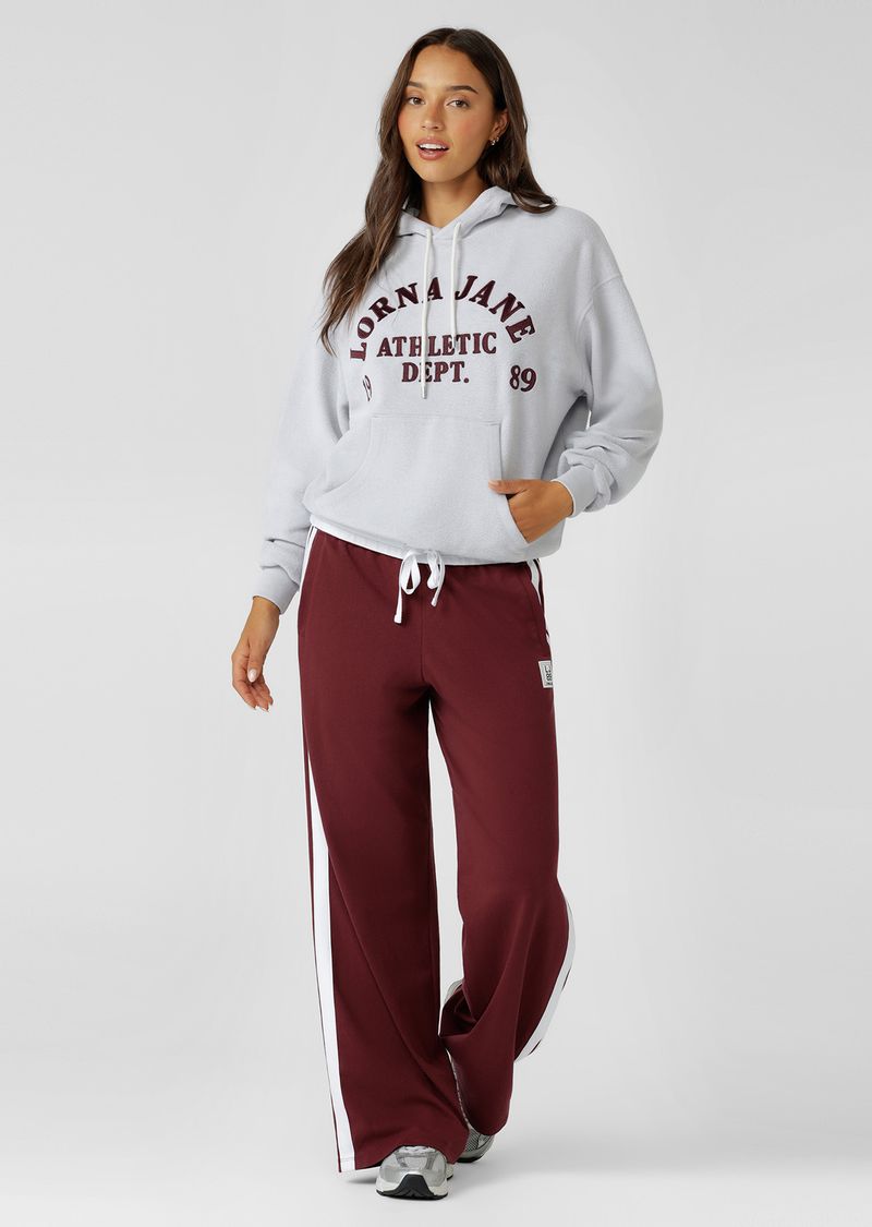 Oversized Vintage Sweatshirt Inspired Fit
Hooded Design with Drawcord Adjustability
Front Kangaroo Pocket To Stash your Essentials
Premium Cotton Reverse Fleece Bonded Fabrication
Drawcord Adjustability at the Hem to Trap in the Warmth