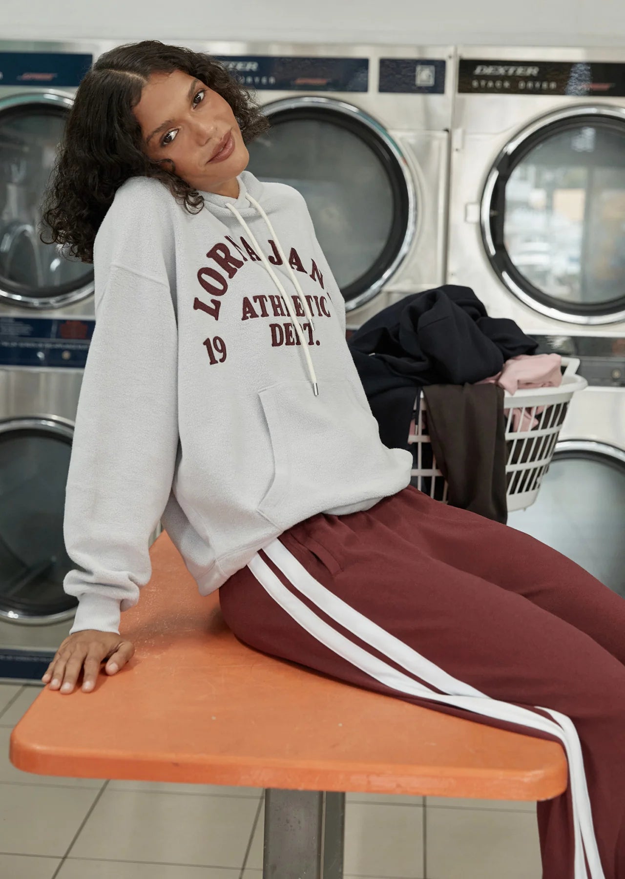 Oversized Vintage Sweatshirt Inspired Fit
Hooded Design with Drawcord Adjustability
Front Kangaroo Pocket To Stash your Essentials
Premium Cotton Reverse Fleece Bonded Fabrication
Drawcord Adjustability at the Hem to Trap in the Warmth