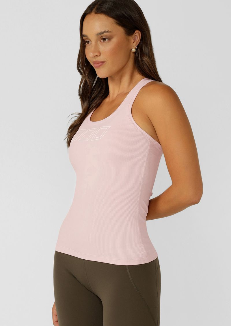 Moisture Wicking Active Rib Fabrication
Form-Fitting Silhouette
Elongating Full Length
Racerback for Added Ventilation and Strategic Coverage
Iconic Graphic Print