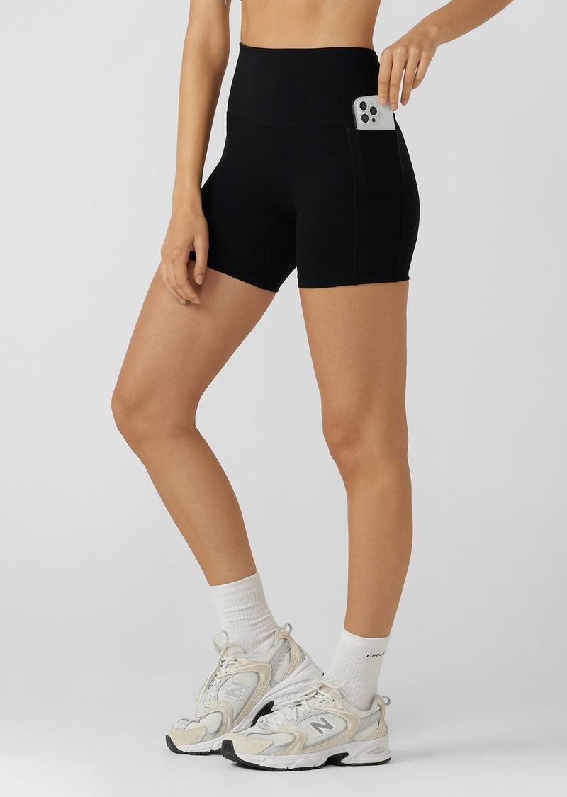 2cm inseam length
No front seam for added comfort
Flattering high rise waistband with stomach support
Soft fold front for unrestricted movement
Stabilising hidden rubber edge at the back waistband
Side pockets to stash your essentials
Reflective iconic logo for added nighttime visibility
