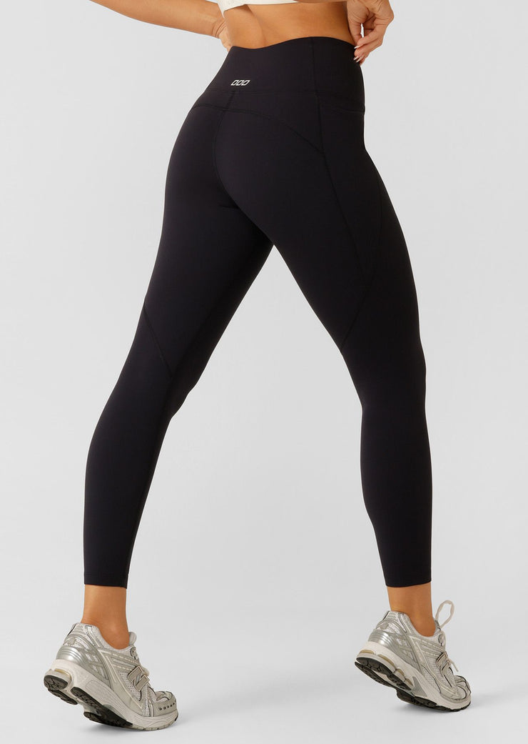 Discover our limited-edition Amy No Ride Phone Pocket Tech Leggings! This pair has everything you love about our classic Amy Tech Leggings- with no front seam for added comfort! Crafted from Nothing 2 See Here™ fabric for unmatched coverage, these versatile leggings feature with Active Core Stability™ for superior shape and support, as well as convenient phone pockets for hands-free movement. Embrace the power of movement with Amy - Made to Move