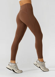 Amy No Ride Phone Pocket Full Length Leggings are a must-have wardrobe staple. A new take on a classic, these Nothing 2 See Here™ leggings feature Active Core Stability™ for a sculpting, supportive fit and side phone pockets for hands free movement