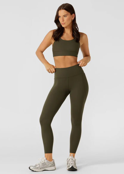 Active Core Stability™
Side Phone Pockets for Convenience
Flatlock Seams for Added Comfort
Flattering Contouring Panel Lines
Gusset design for greater durability and range of movement
