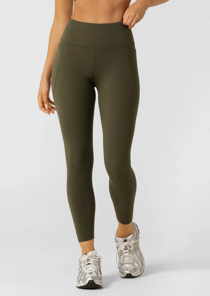 Active Core Stability™
Side Phone Pockets for Convenience
Flatlock Seams for Added Comfort
Flattering Contouring Panel Lines
Gusset design for greater durability and range of movement